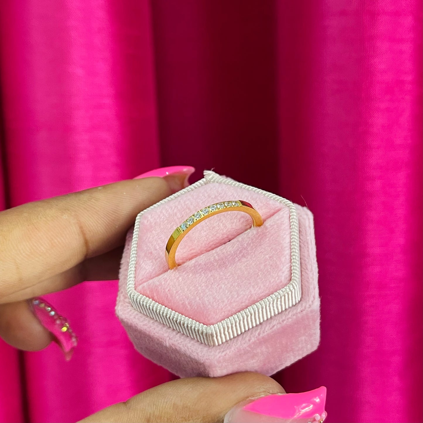 TINA Ring