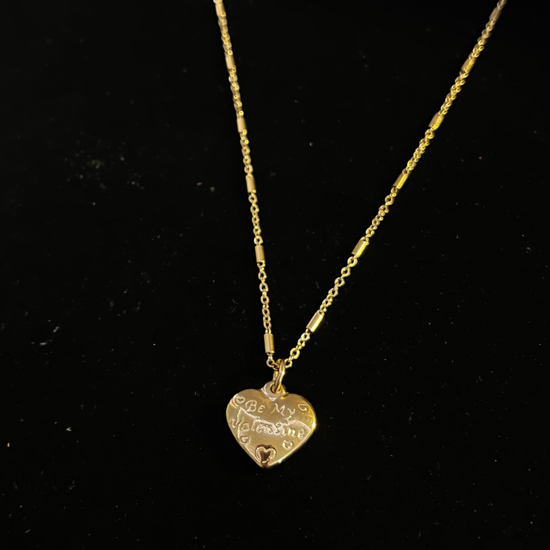 BE MY VALENTINE Necklace