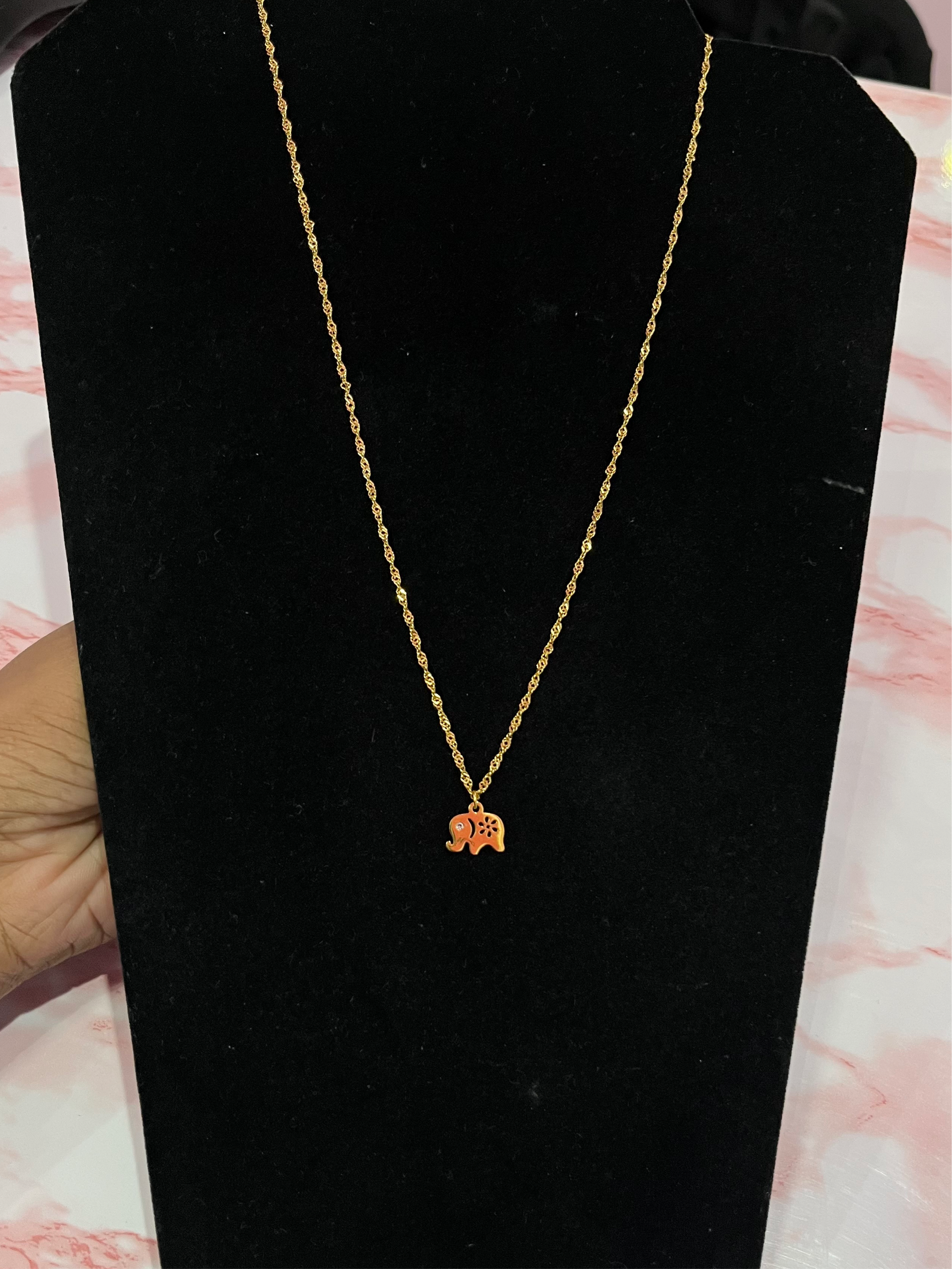 ELLIE Necklace