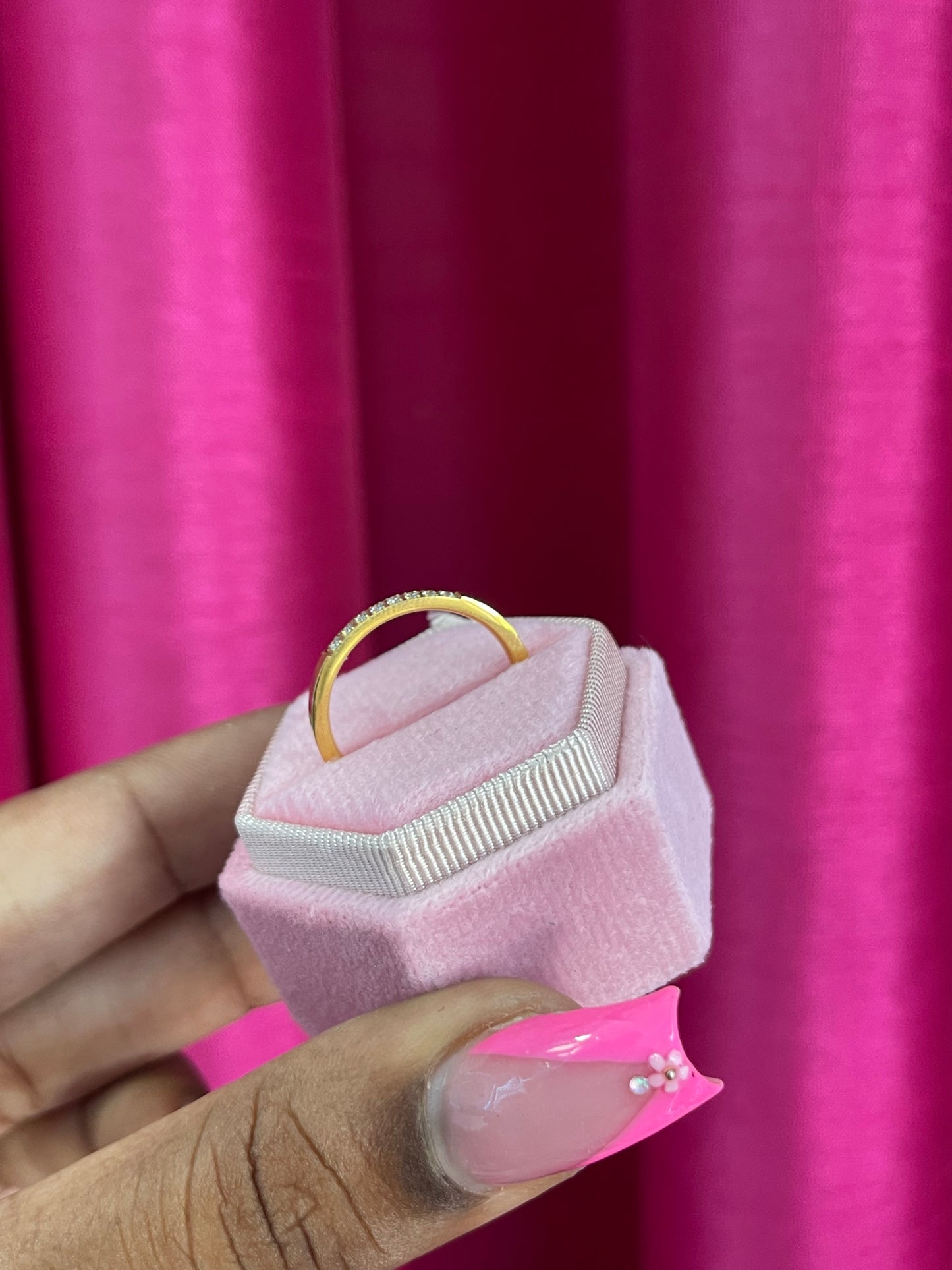 TINA Ring