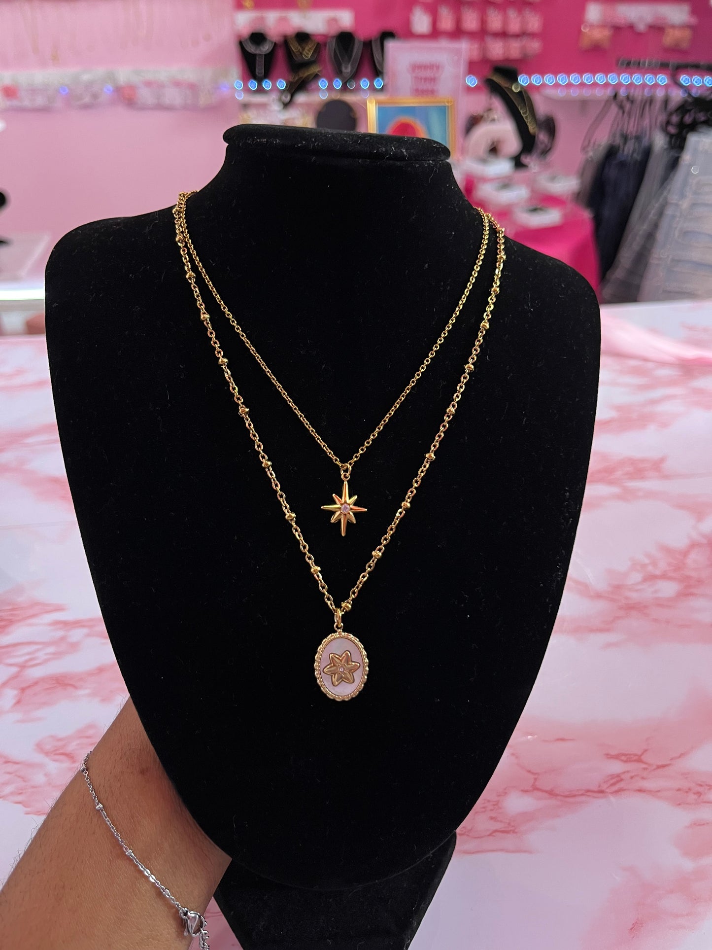 Pearly Petals Layered Set