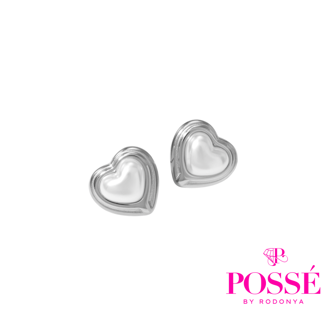 PEARL HEART Studs