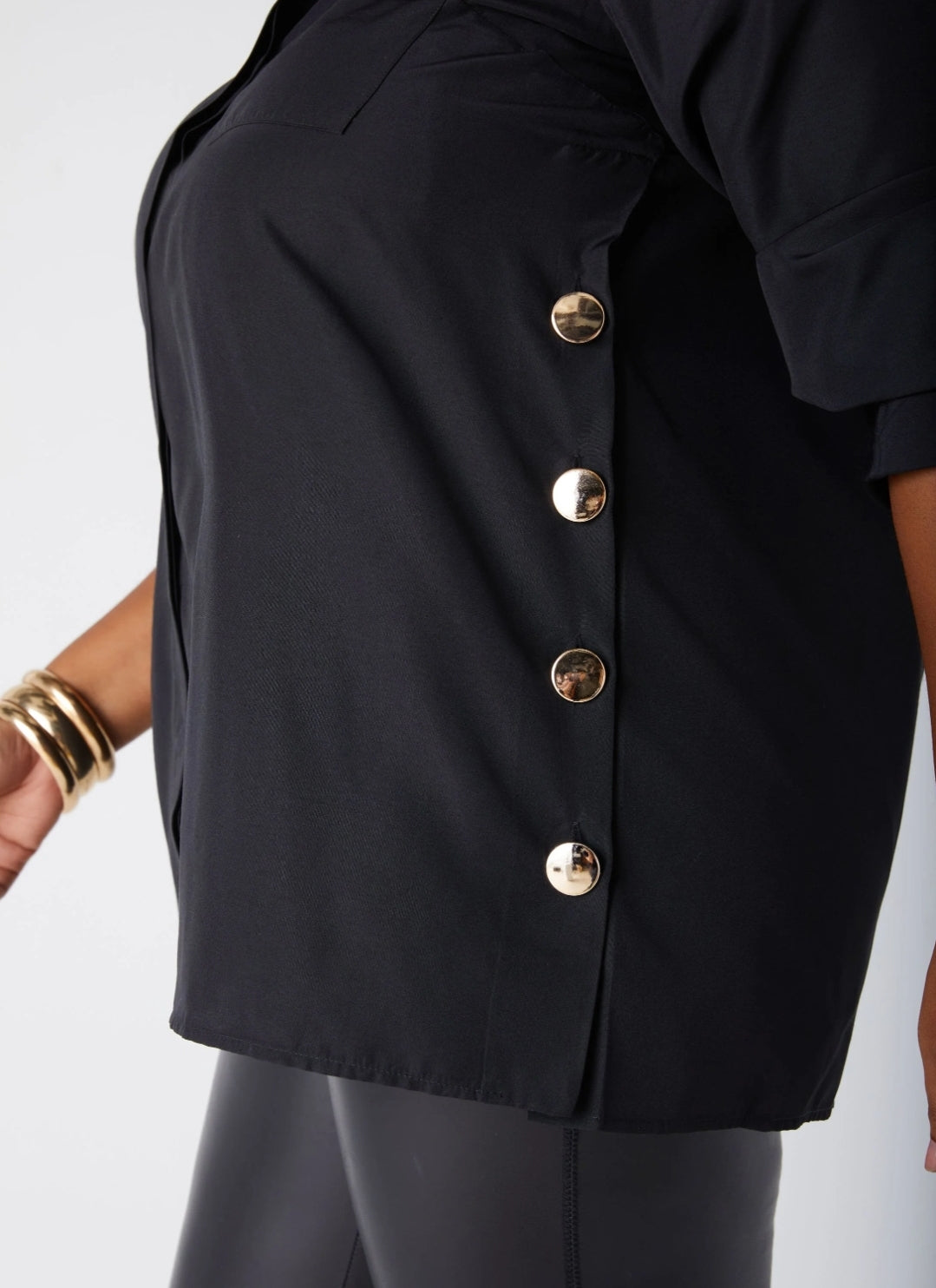 Button detailed poplin shirt