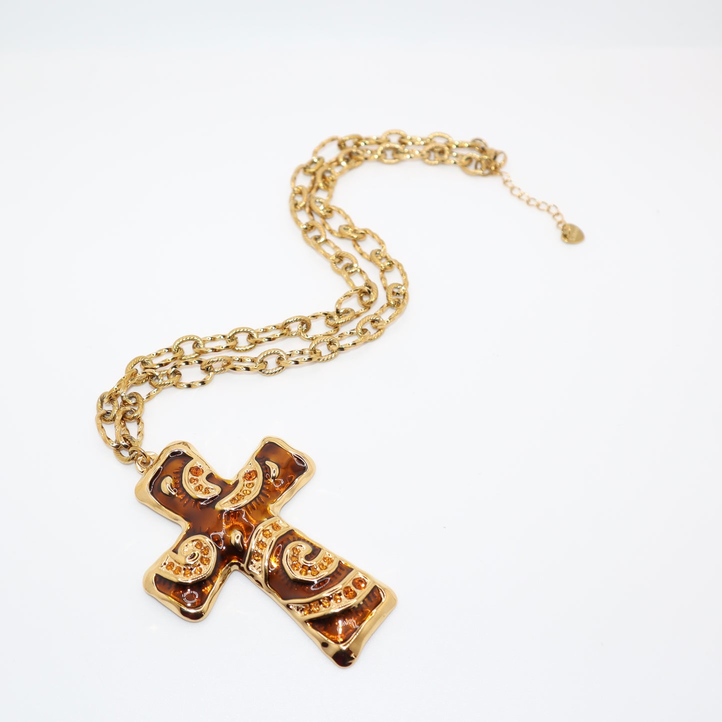 MOCHA TIDE Cross Necklace