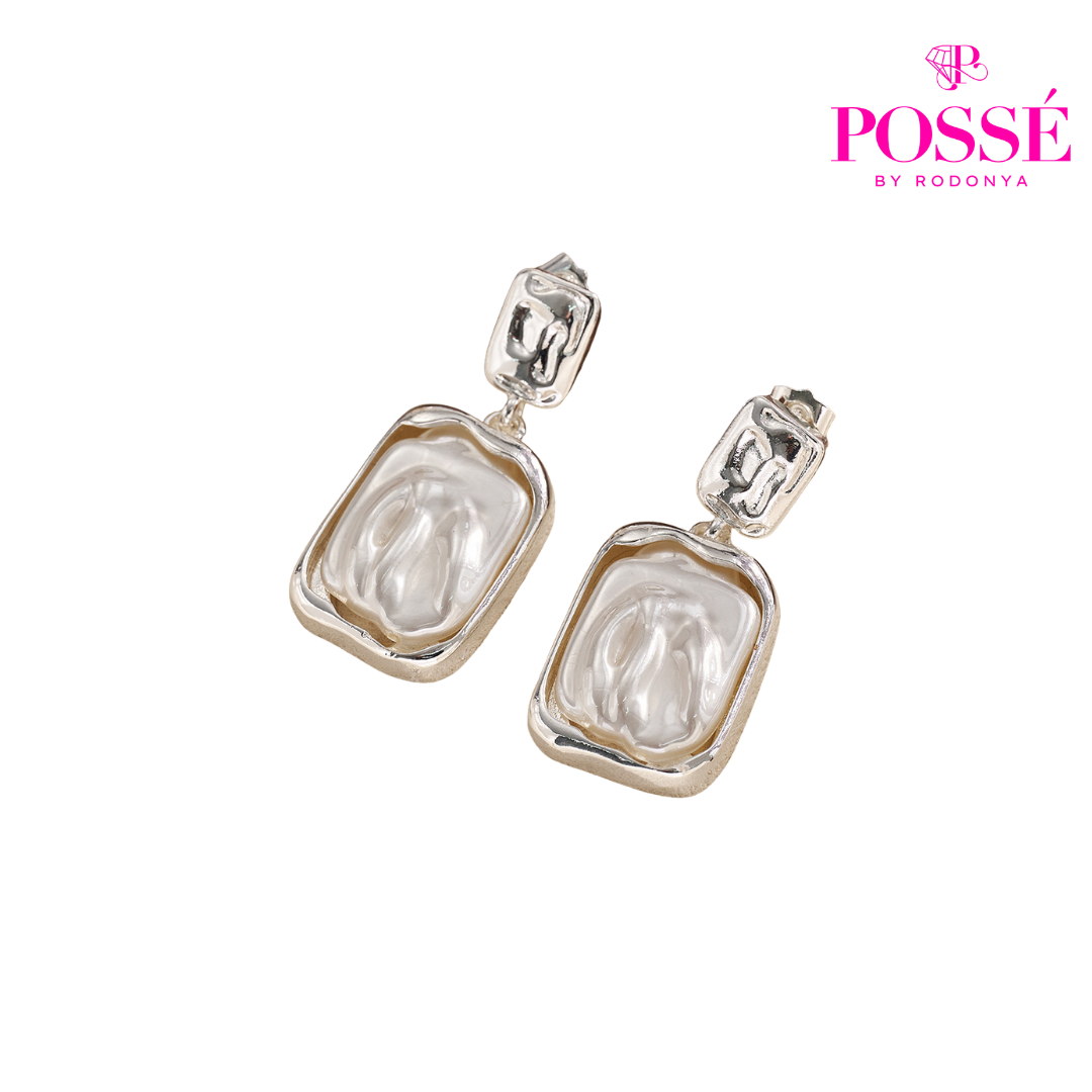 SWIRLY PEARL Earrings
