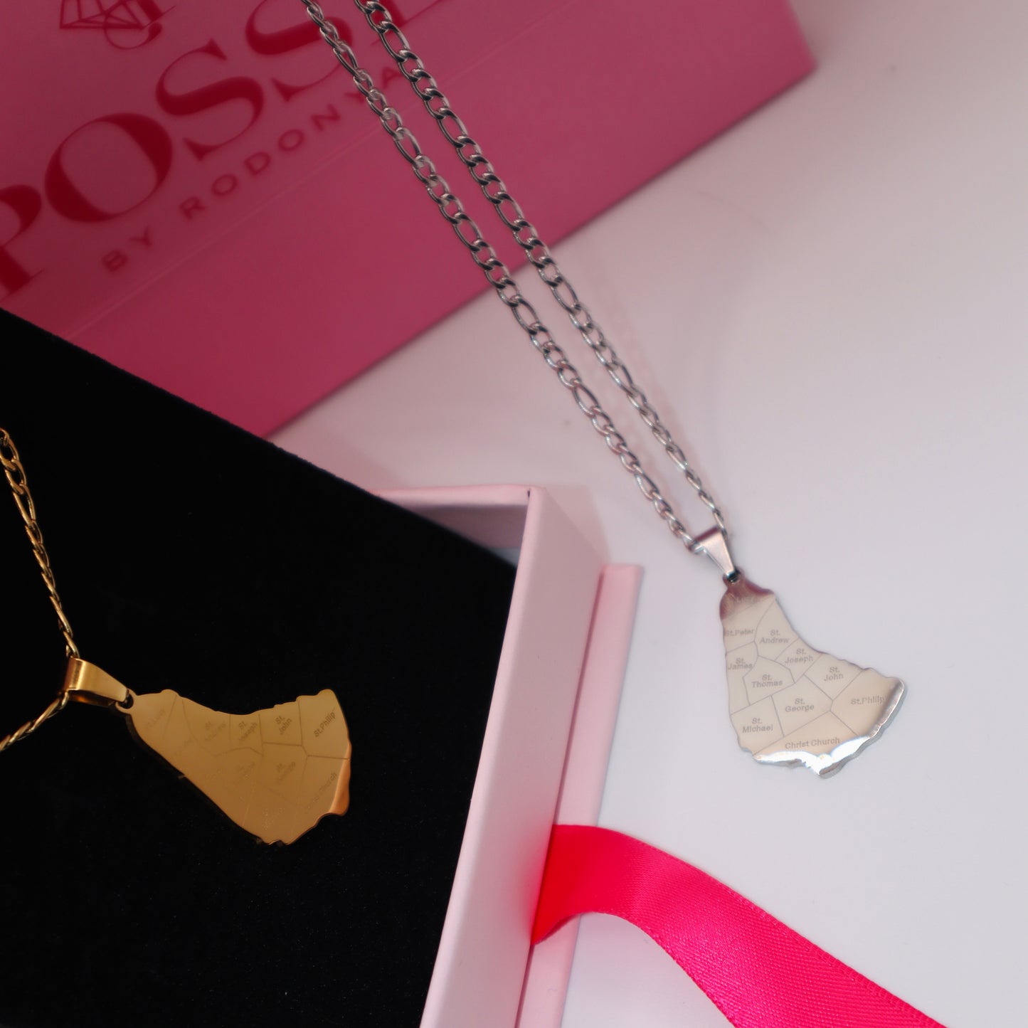 PARISHES Necklace