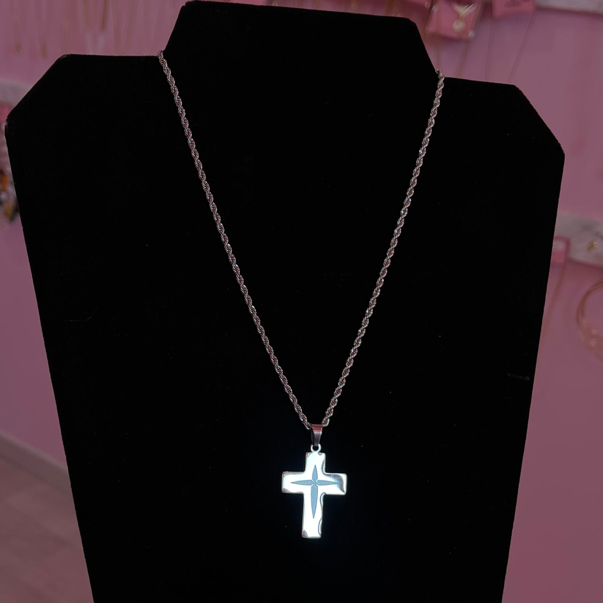 CLASSIC CROSS 2.0 Necklace