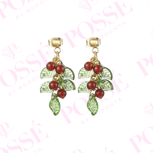 MISTLETOE KISS Studs