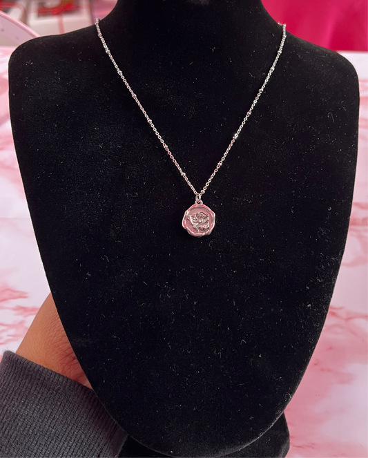 Vintage Rose Necklace- Silver