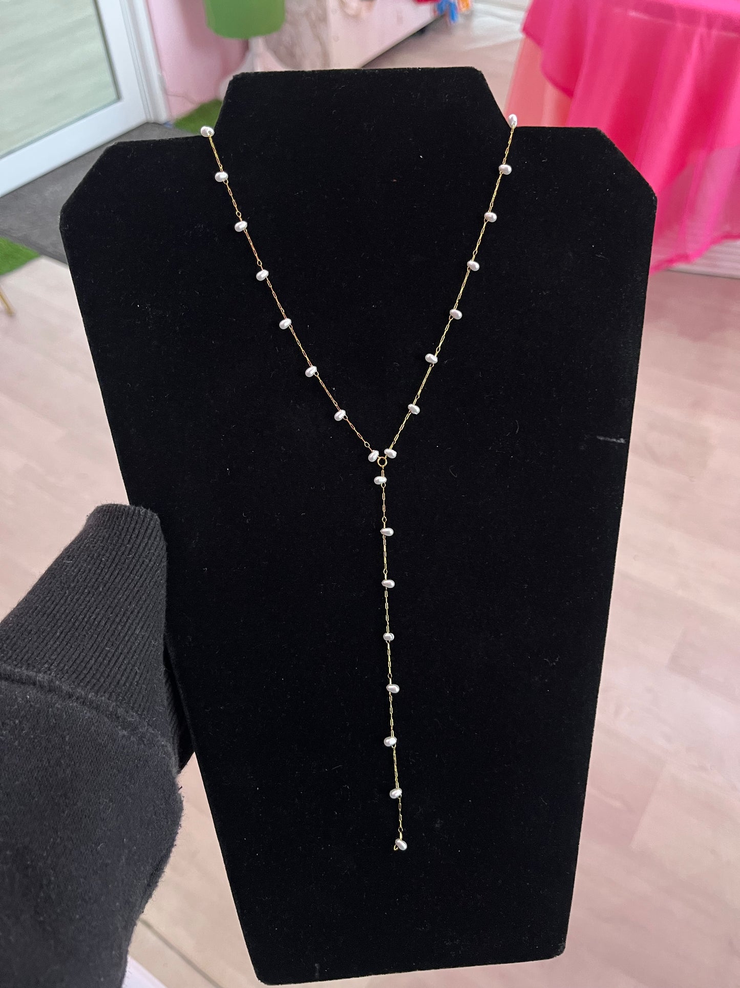 Pearly Babe Lariatt Necklace