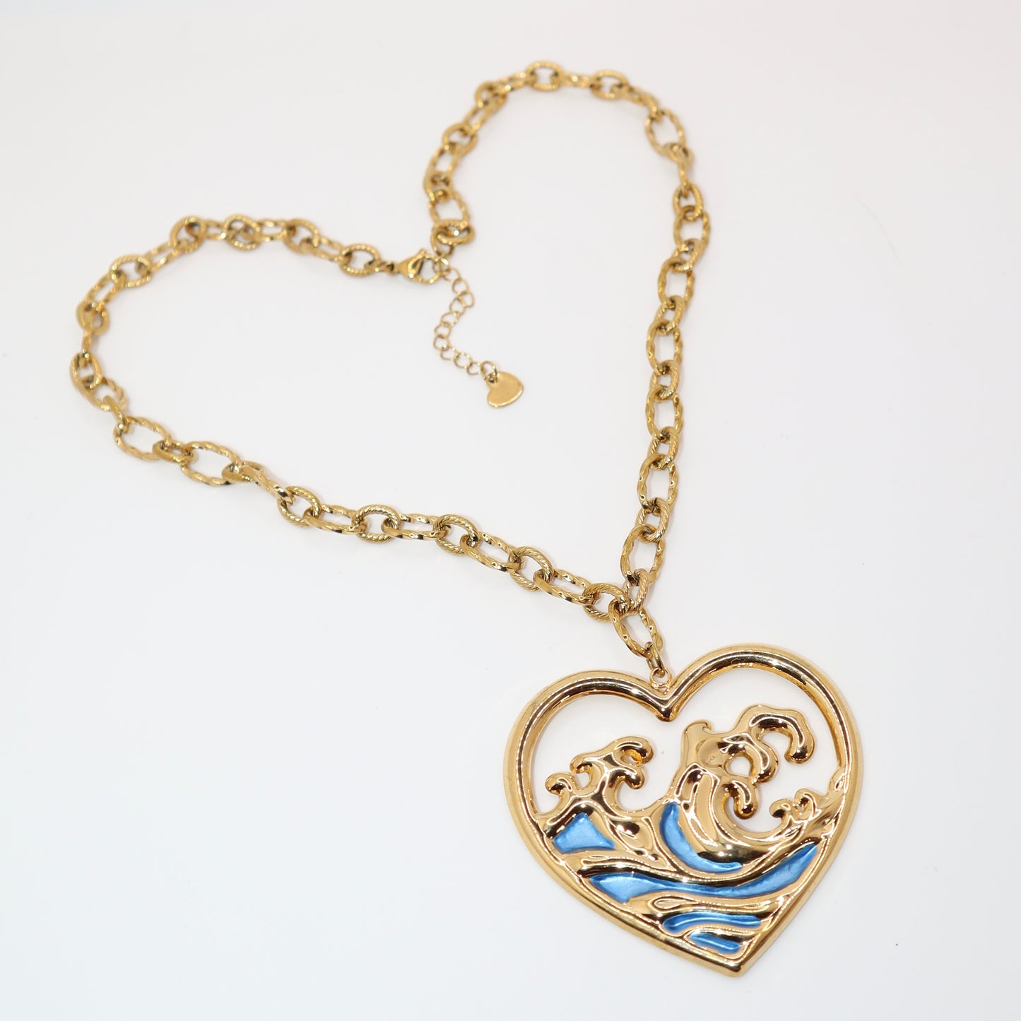 RIVIERA Heart Necklace