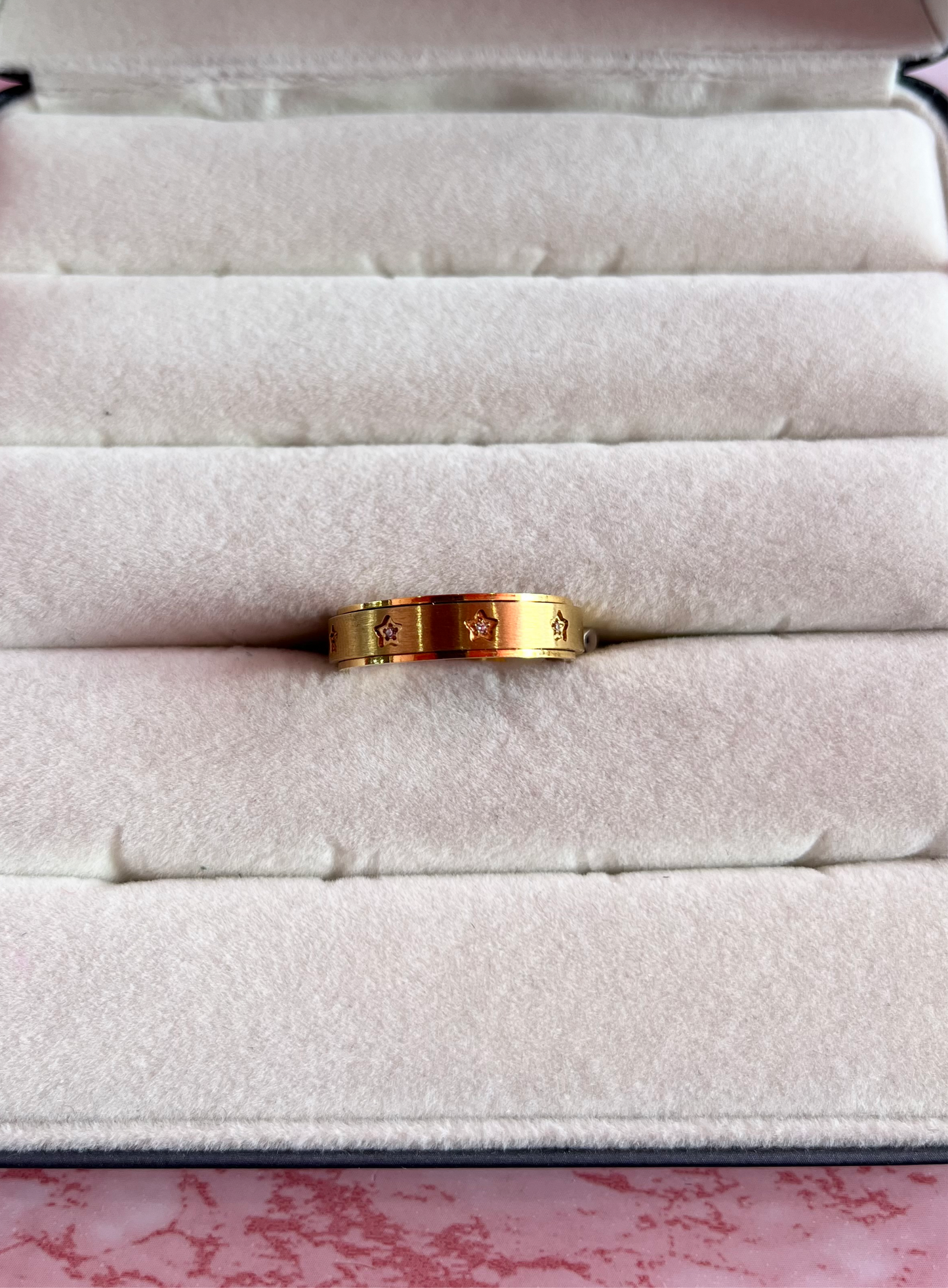 STARSTRUCK Ring