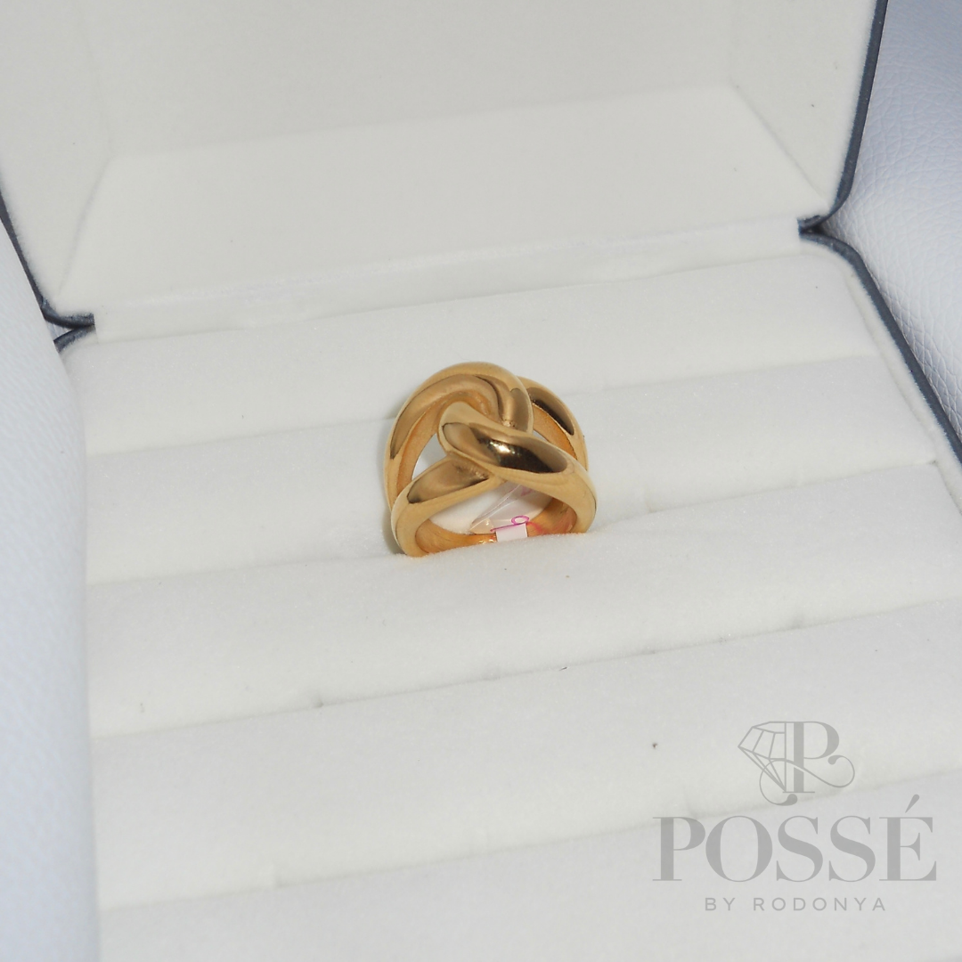 LOVE KNOT Ring