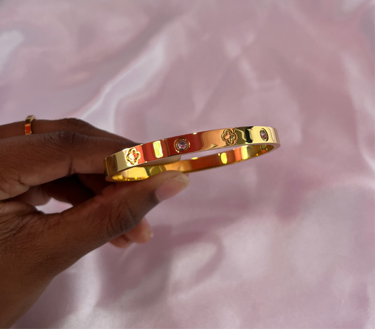 Flora Diamond Bangle