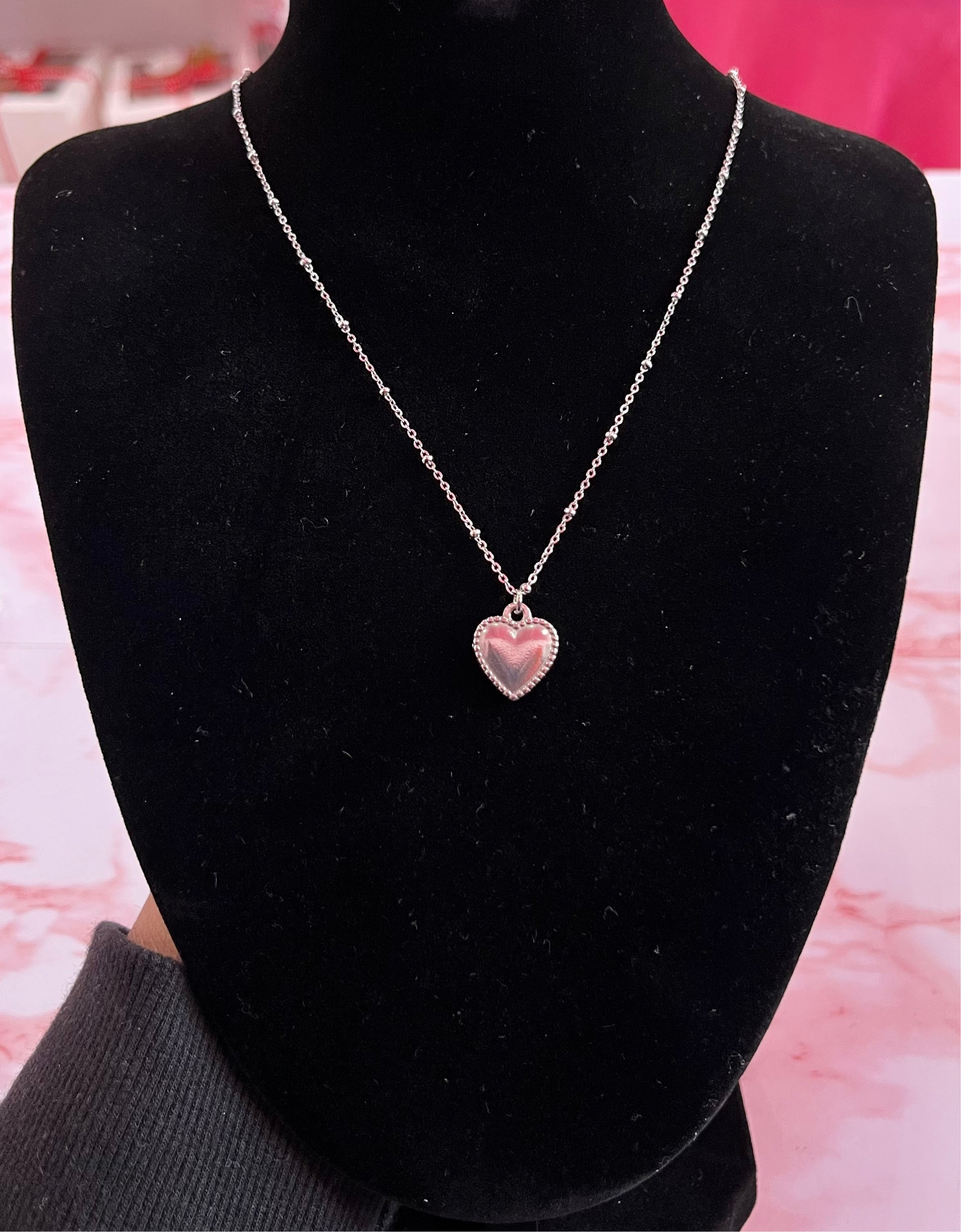 Vintage Heart Necklace - Silver