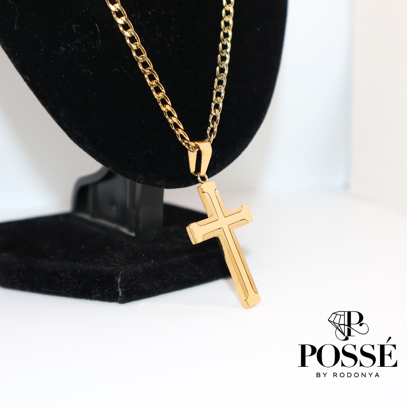 SERENE CROSS Necklace