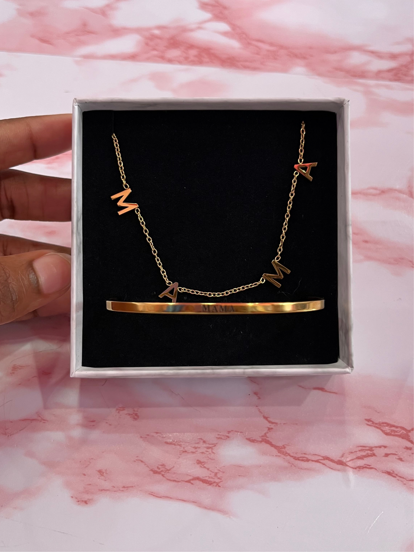 Mama’s Heart Set