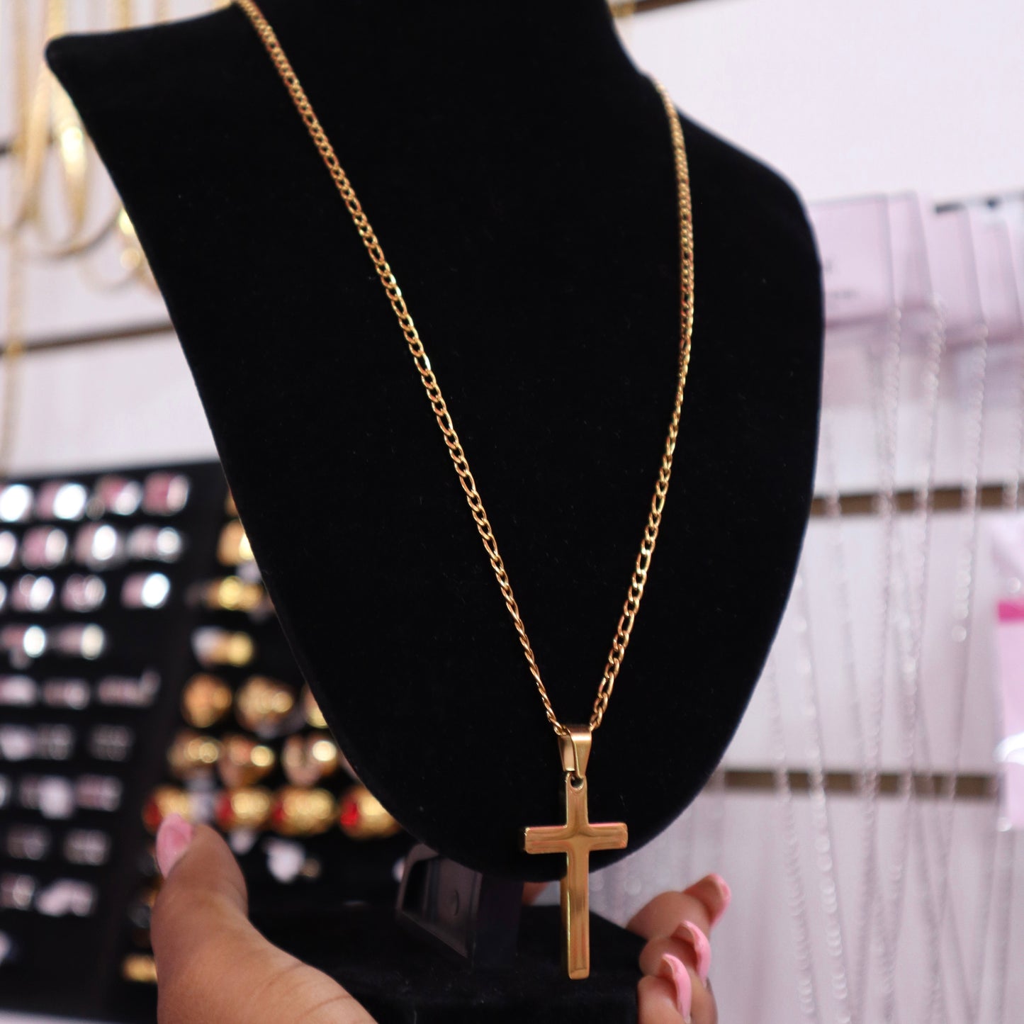 LEGACY CROSS Necklace - Gold