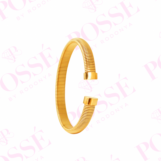 GOLDEN IDOL Cuff Bangle